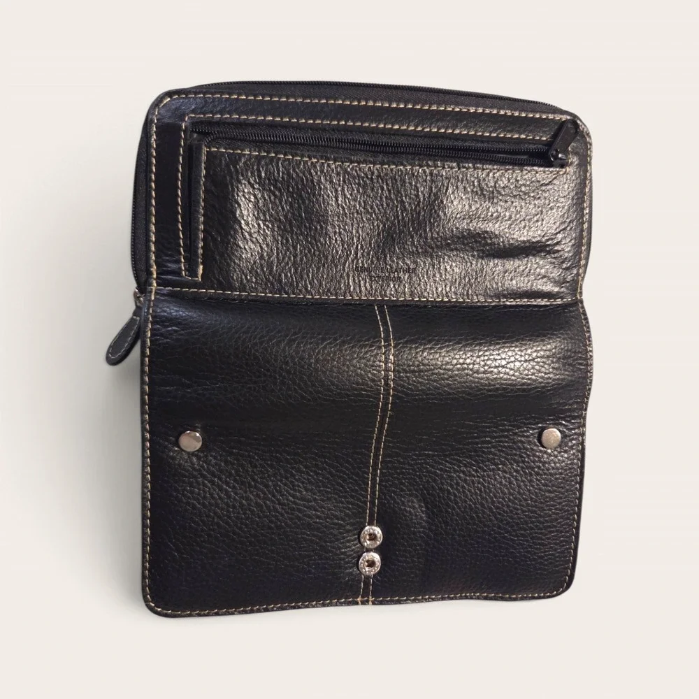 Buxton Black Leather Zip Around Checkbook Wallet Organizer Contrast Stitch